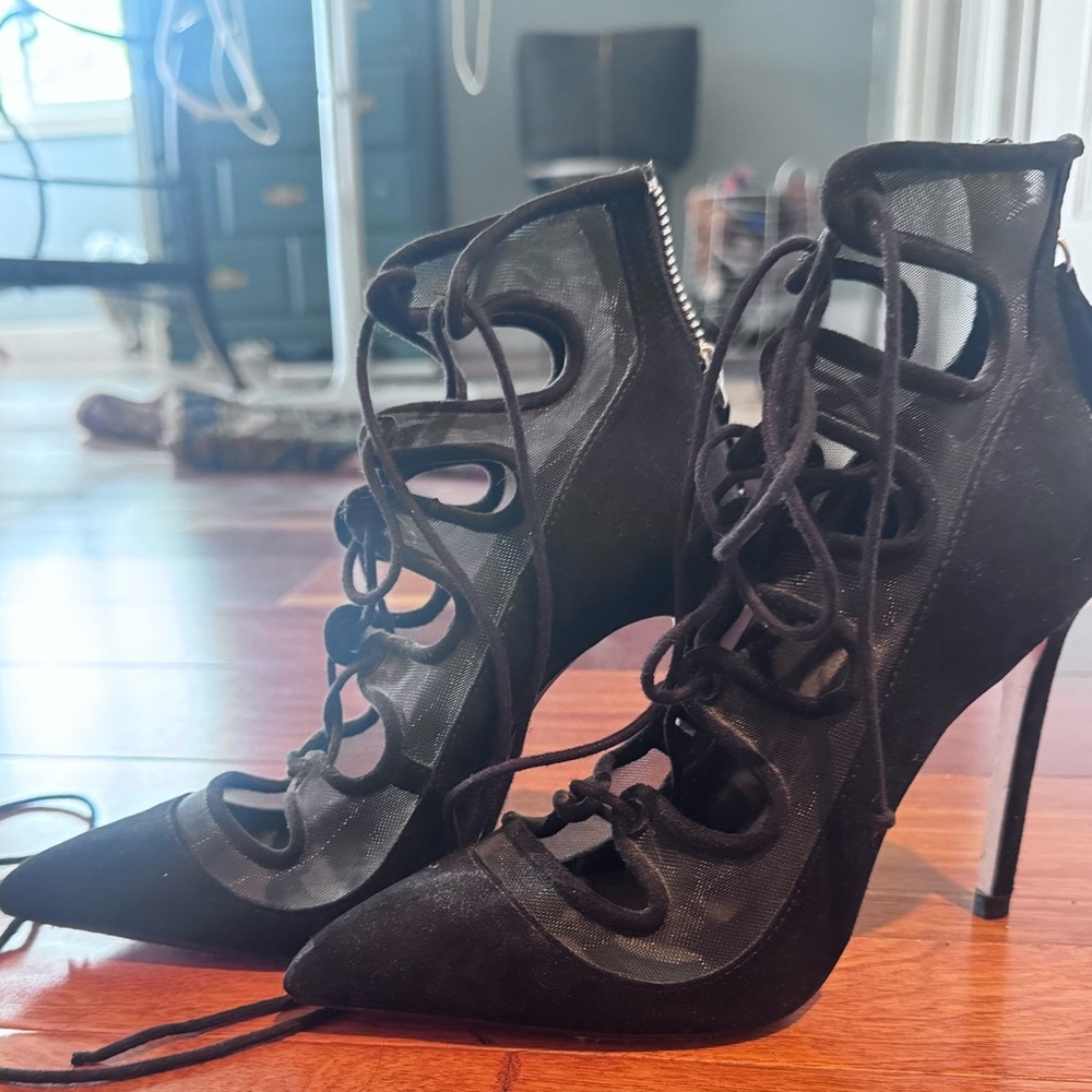 Women's Black Lace-Up Zara Heels